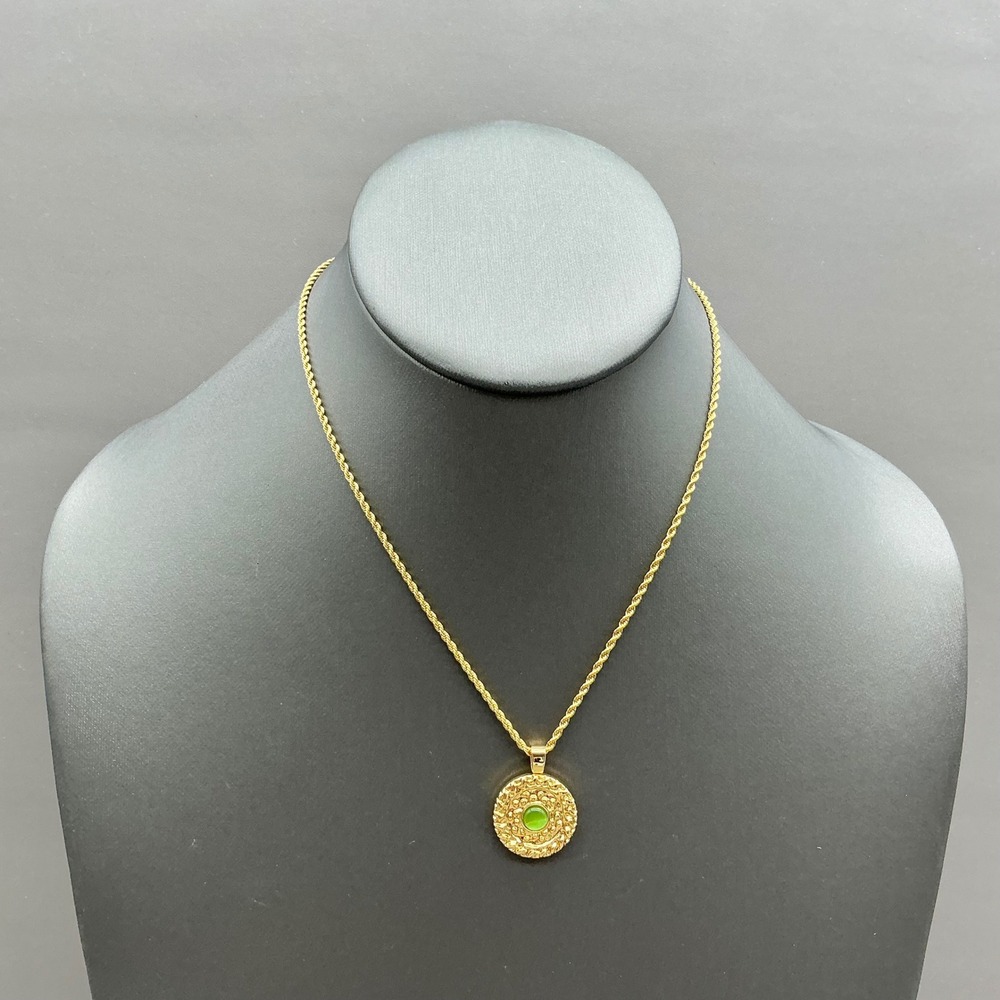Medallion Pendant Necklace Gold Tone Green Stone Textured Round Rope Chain 16"